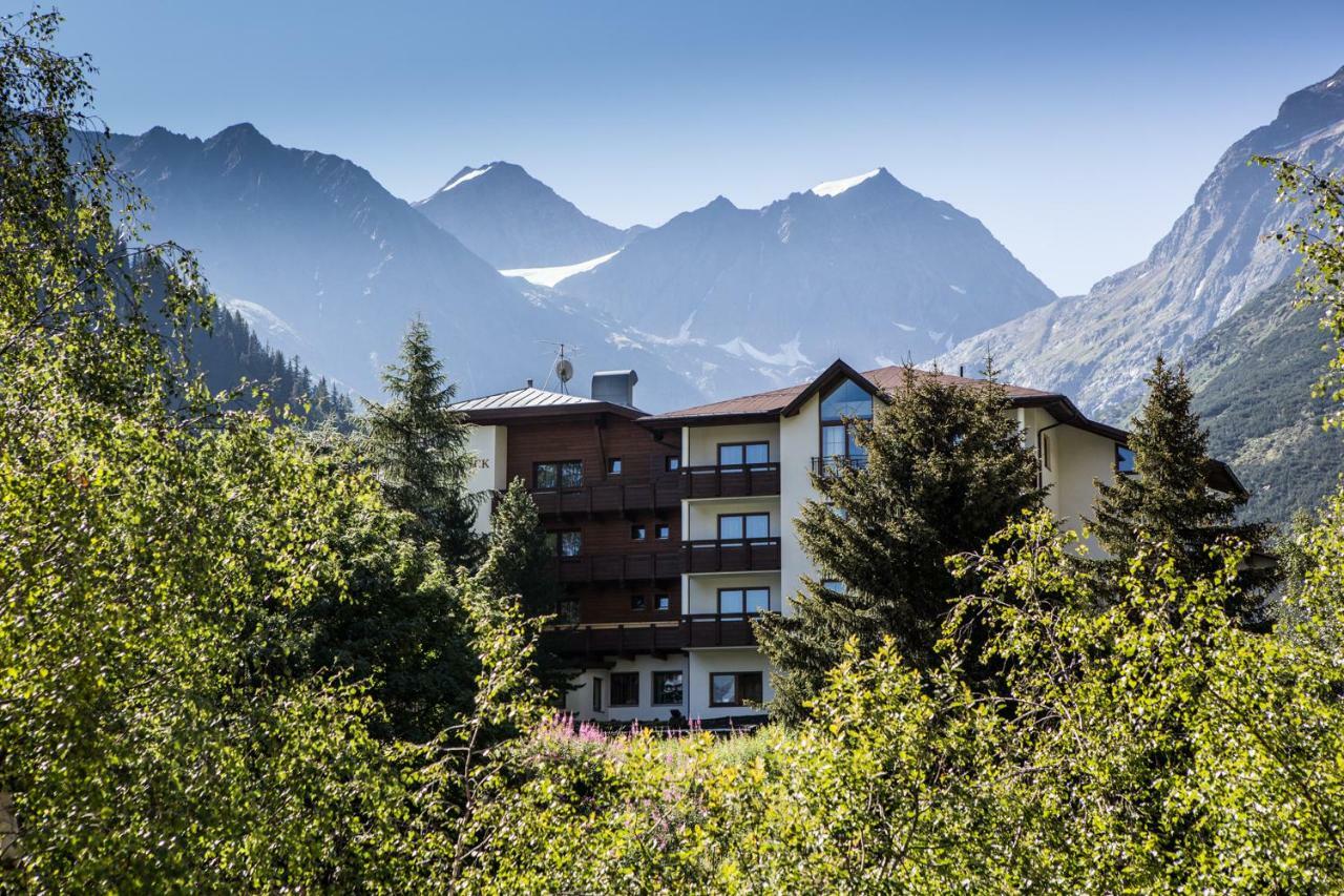 Hotel Gletscherblick Sankt Leonhard im Pitztal Exterior foto